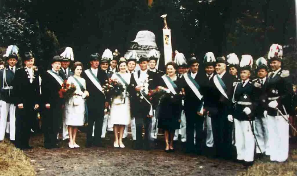 Der Thron 1964/1965
