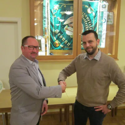 Präsident Jörg Frieske mit dem neuen Vorstandsmiglied Christjan Thebelt.