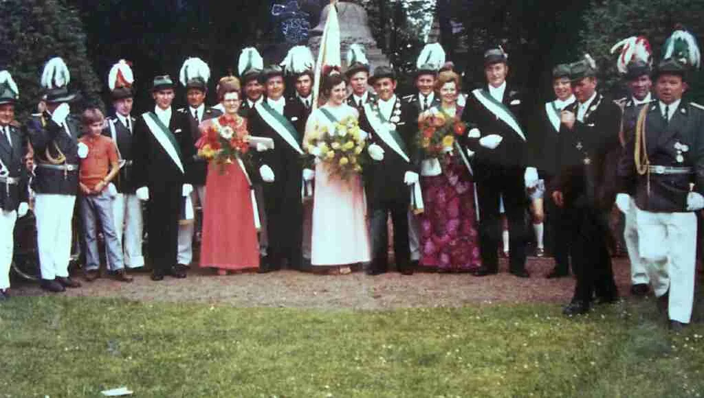 Der Thron 1971/1972