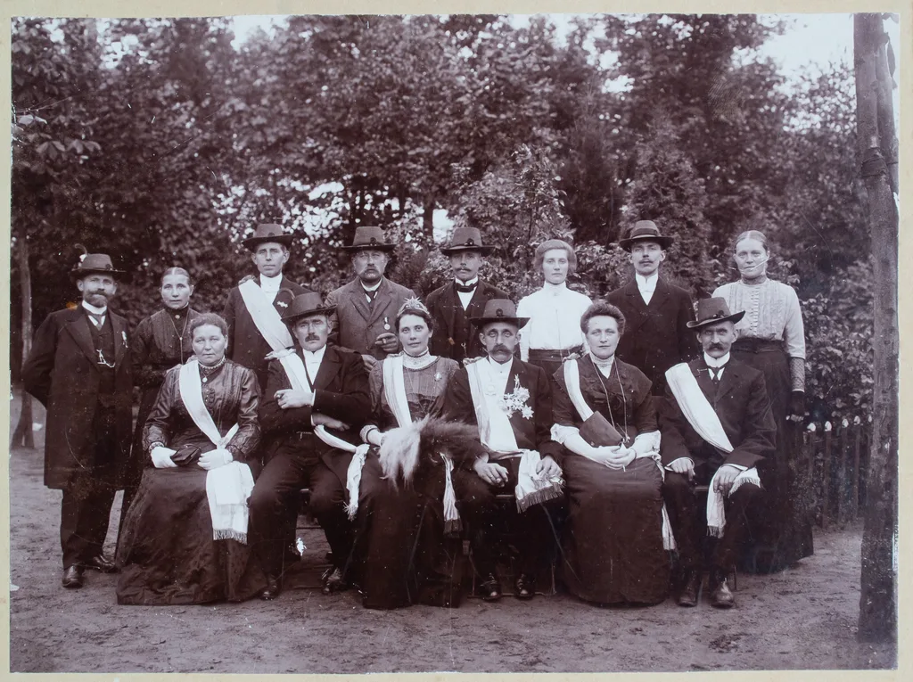 Der Thron 1912/1913