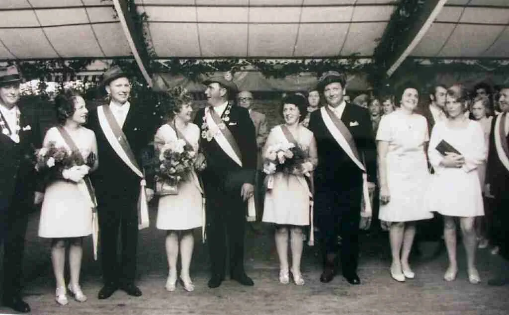Der Thron 1972/1973