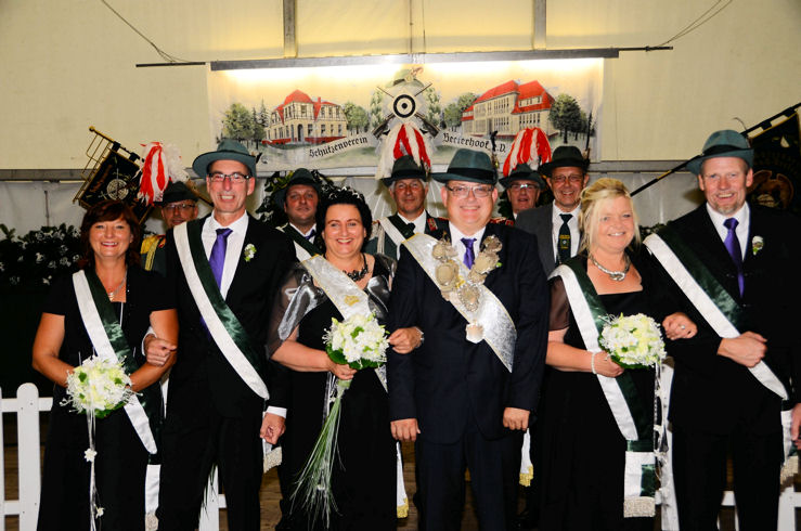 Der Thron 2015/2016