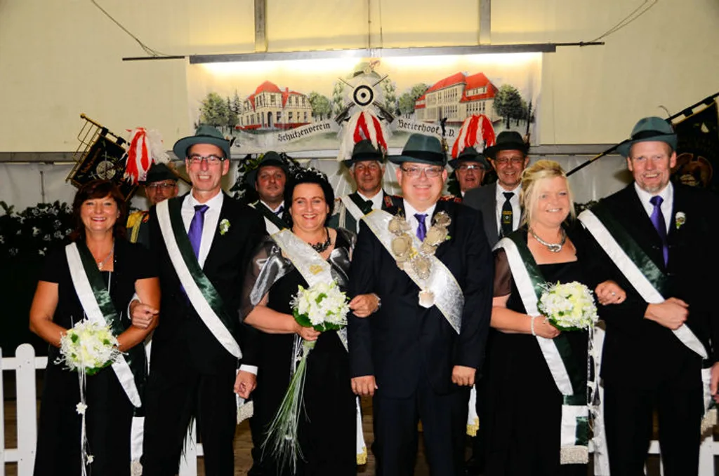 Der Thron 2015/2016