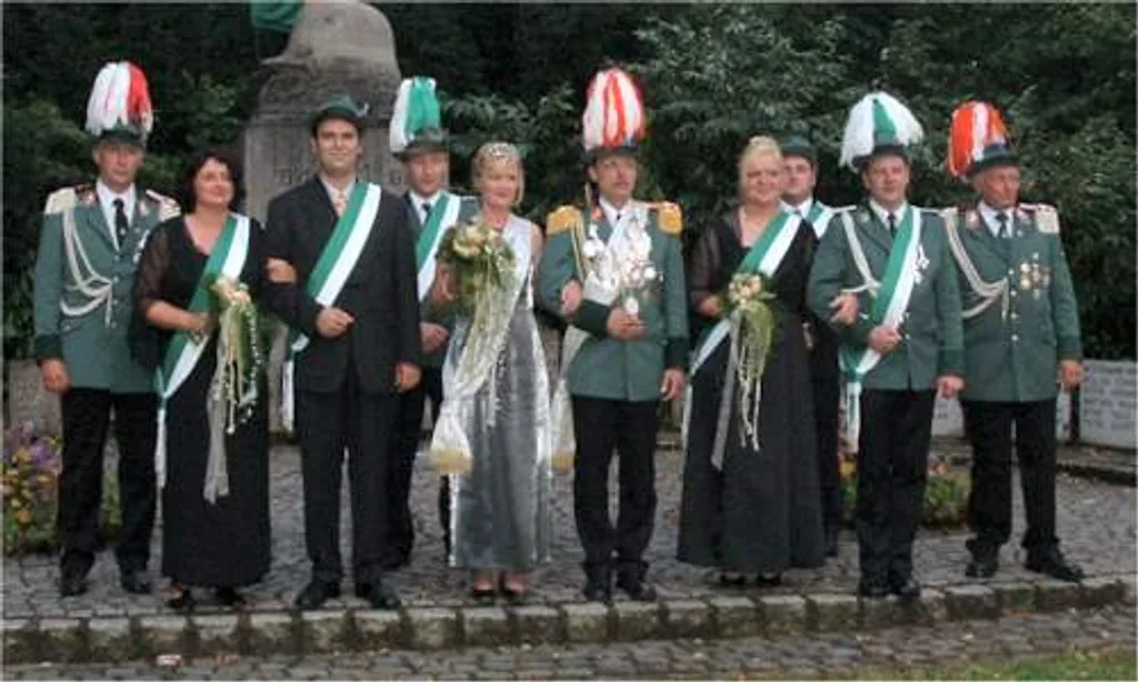 Der Thron 2003/2004