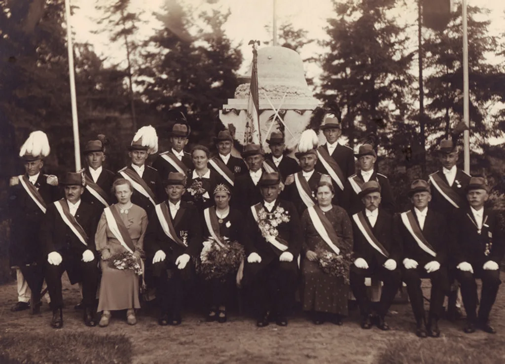 Der Thron 1935/1936
