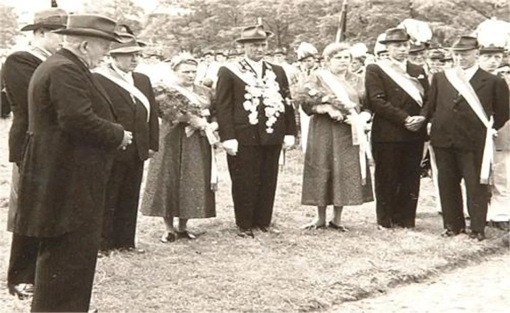 Der Thron 1957/1958