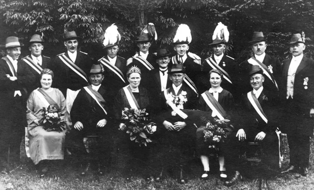 Der Thron 1928/1929